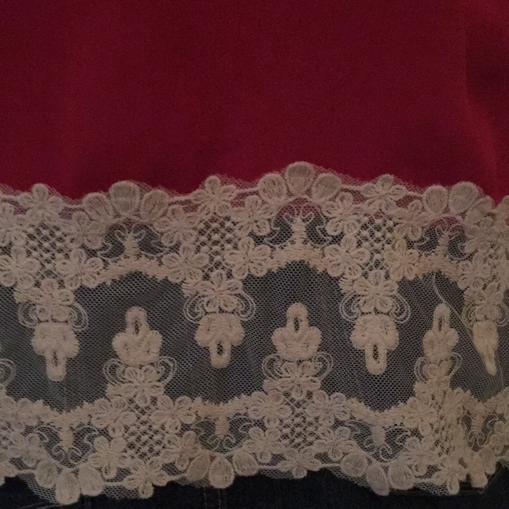 Spaghetti strap top - Picture 3 of 3